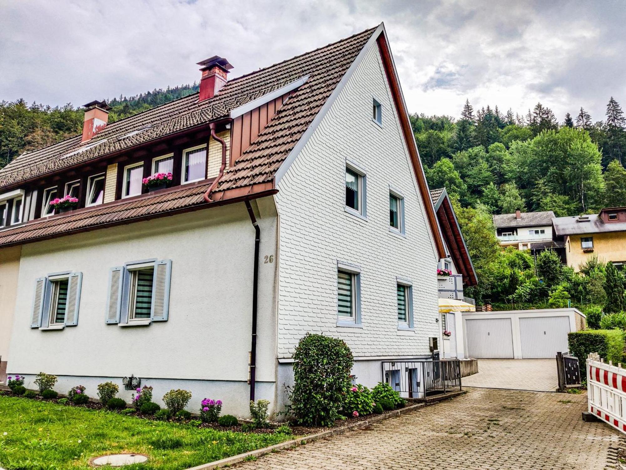 Ferienwohnung Ella, 95Qm, Terrasse Todtnau Luaran gambar